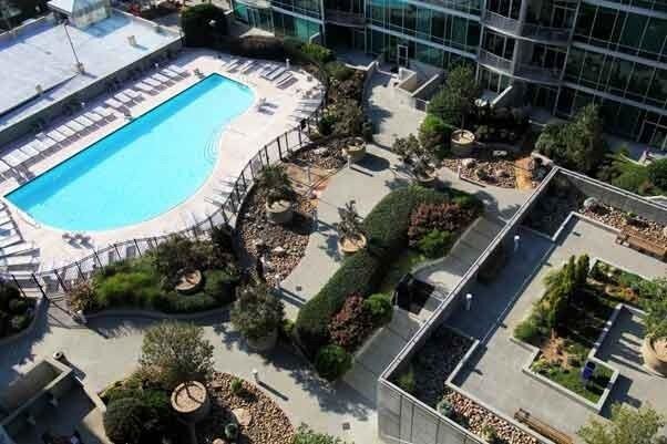 Building Photo - 943 Peachtree St NE