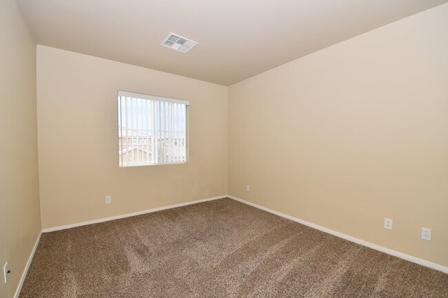 Building Photo - Beautiful Southwest 2-Story Home with Spacious Layout & Covered Patio