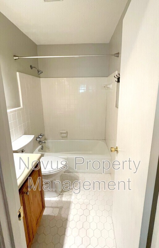 Building Photo - 271 Castleman Rd