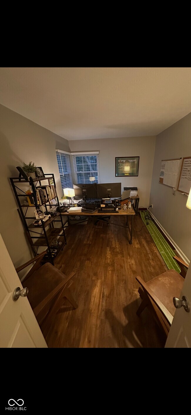 Building Photo - 9209 N Park Ave