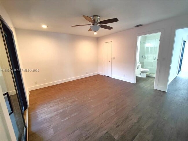 Building Photo - 5201 SW 31st Ave