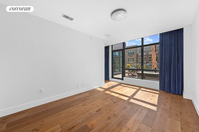 Building Photo - 147 Hope St