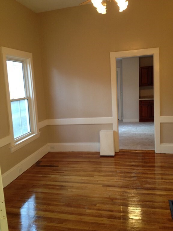 Building Photo - 141 Winthrop Ave