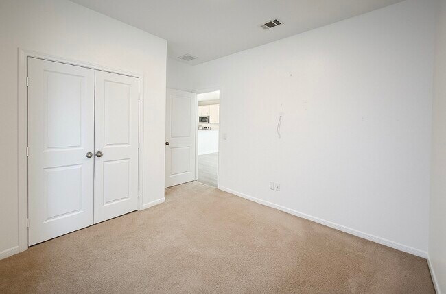 Building Photo - 10226 Clearwick St