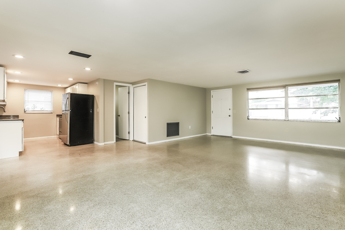 Building Photo - 3011 Matchlock Dr