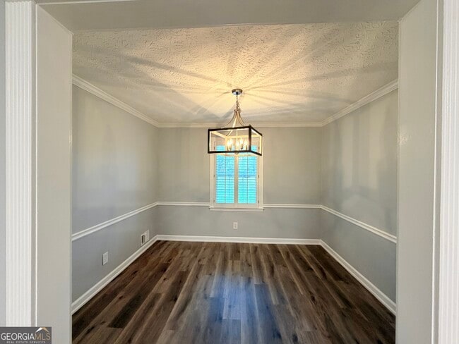 Building Photo - 315 Hardscrabble Rd