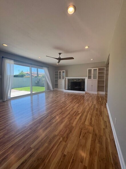 Building Photo - 7108 Santa Ana Cir