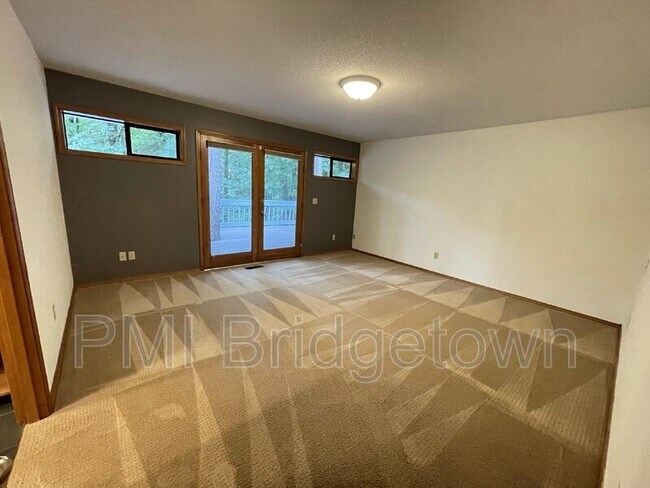 Building Photo - 11011 S Southridge Dr