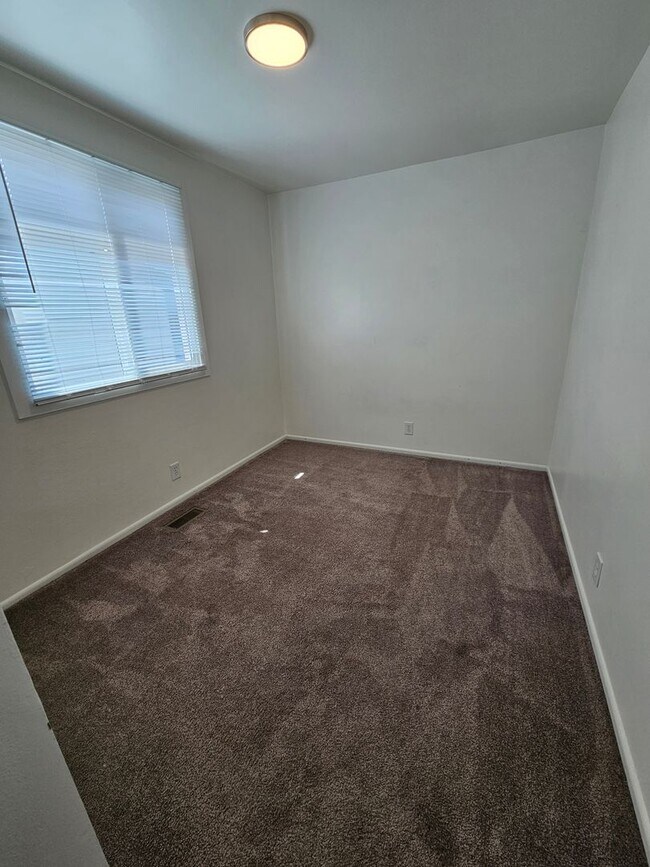 Building Photo - 2311 W 4130 S