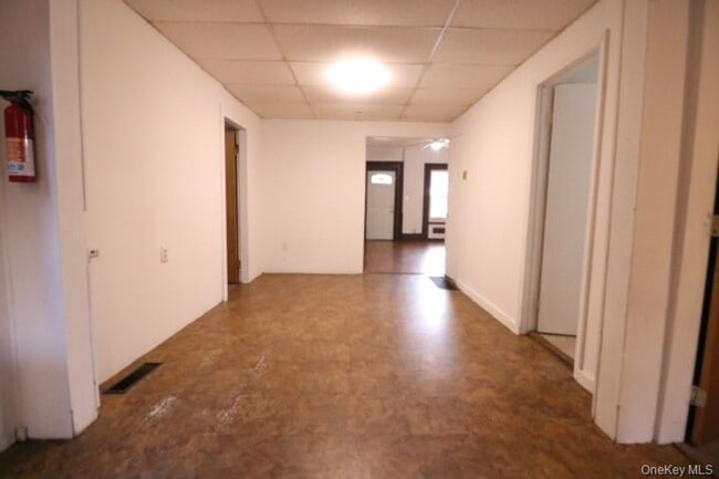 Building Photo - 42 Ulster Ave