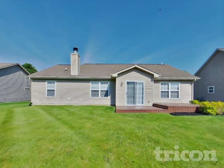 Building Photo - 2497 Foxtail Dr