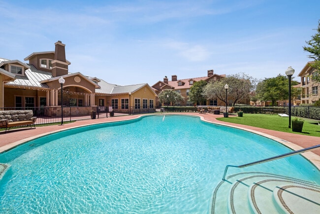 Building Photo - Blue Ridge