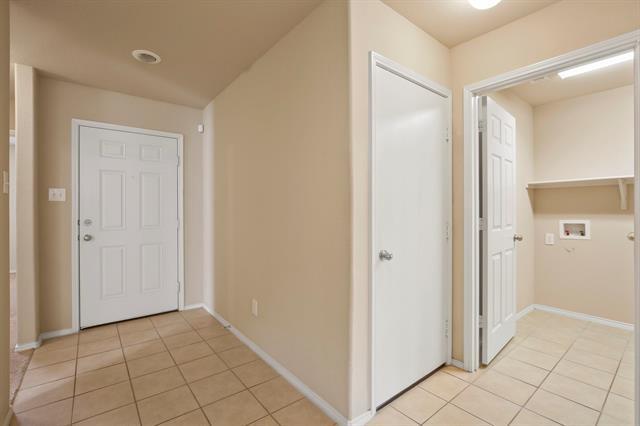 Building Photo - 1433 Willoughby Way
