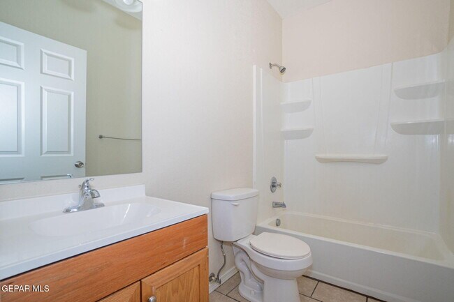 Building Photo - 5030 Fairbanks Dr