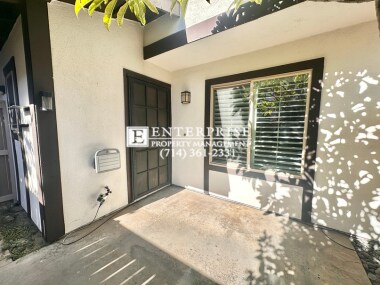 Building Photo - Luxury Living Made Easy: Your Tustin 2-Bed...