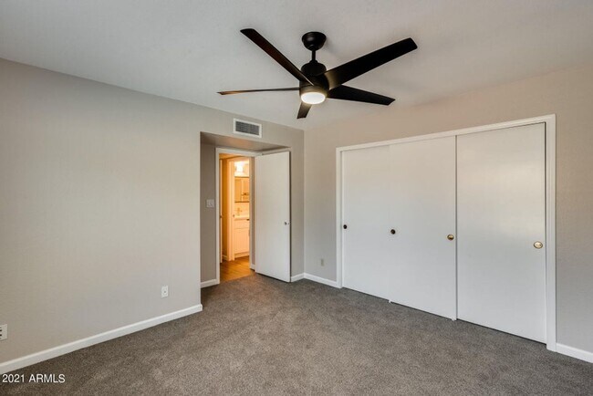 Building Photo - An ABSOLUTE DREAM HOME is waiting for you!...