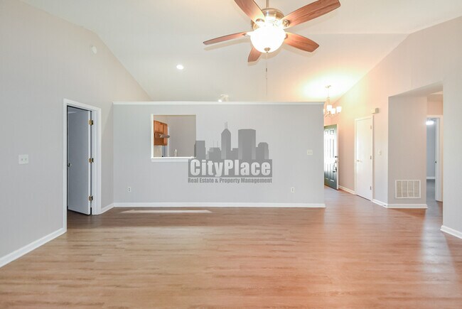 Building Photo - 4617 Welton St
