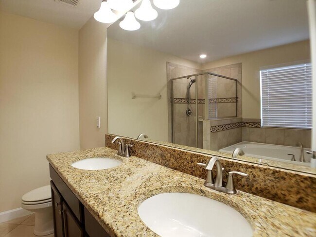 Building Photo - 7449 Ella Ln
