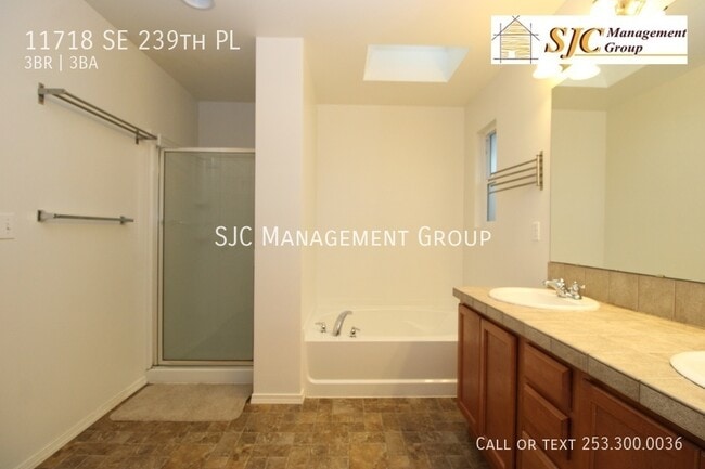 Building Photo - 11718 SE 239th Pl