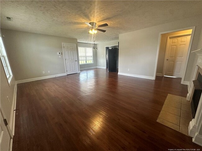 Building Photo - 450 Copper Creek Dr