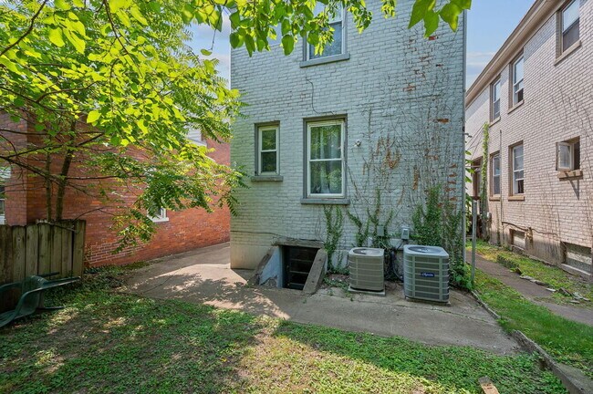 Building Photo - 2316 Chickasaw St