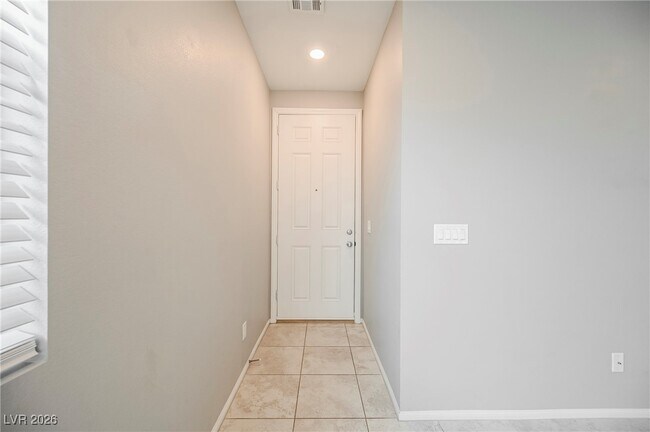 Building Photo - 6679 Velletri St.