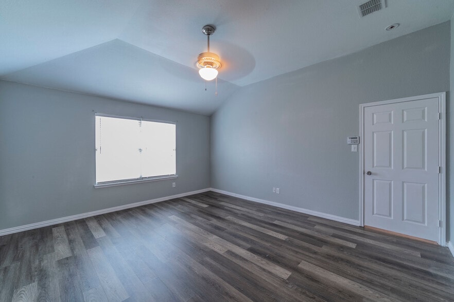 Building Photo - 11765 Bobcat Dr