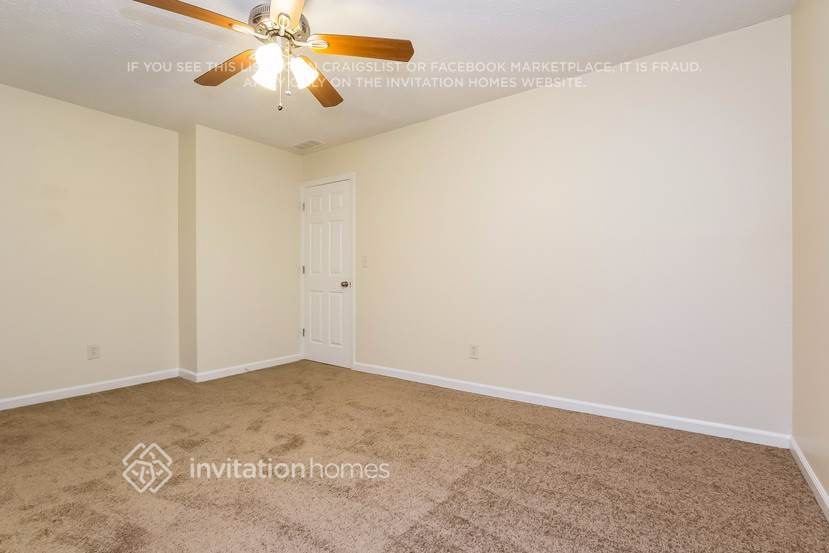 Building Photo - 945 Daisy Ct NW