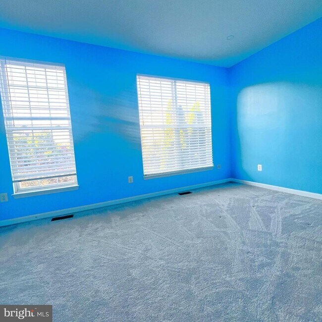 Building Photo - 13129 Park Crescent Cir