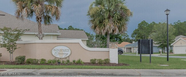 Building Photo - 684 Sid Dr