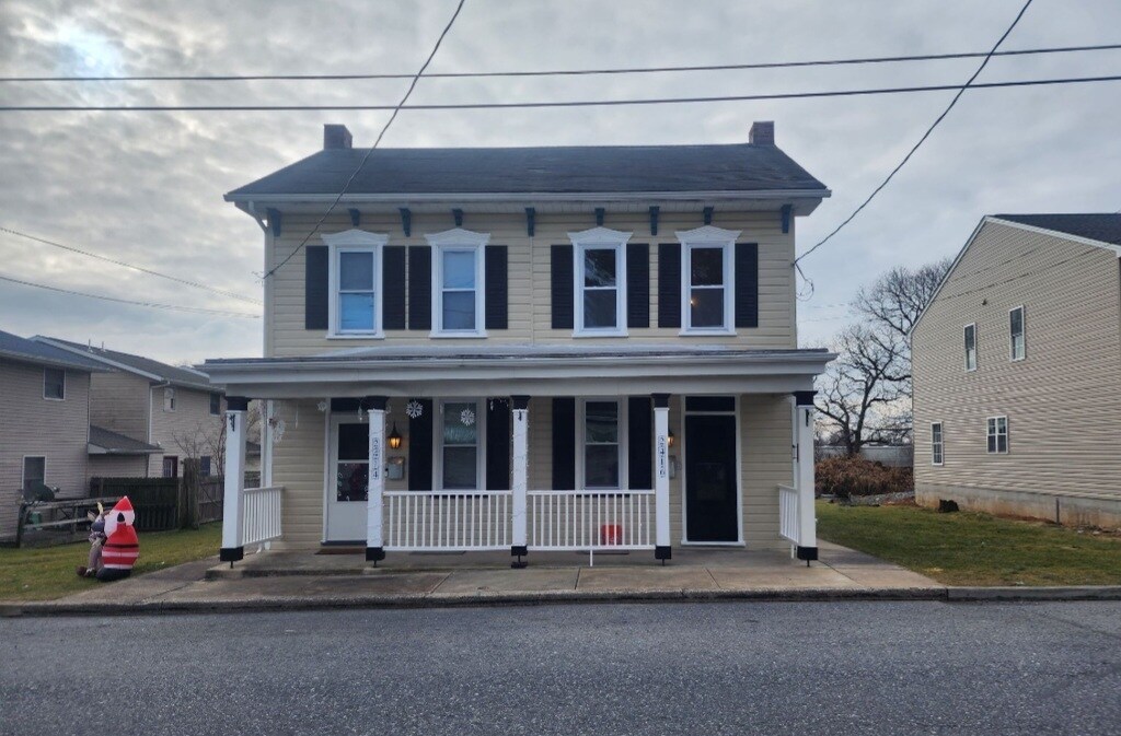 Building Photo - 2416 Lehman St