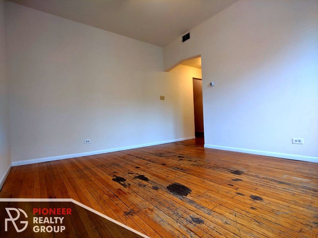 Building Photo - 2319 N Kedzie Blvd