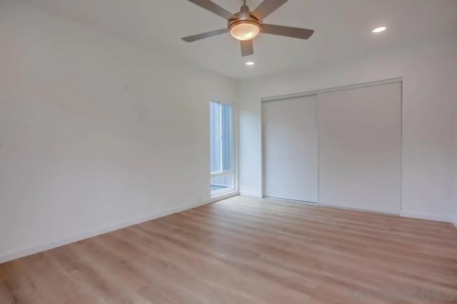 Building Photo - Townhome in the heart of La Jolla’s coveted Beach Barber Tract