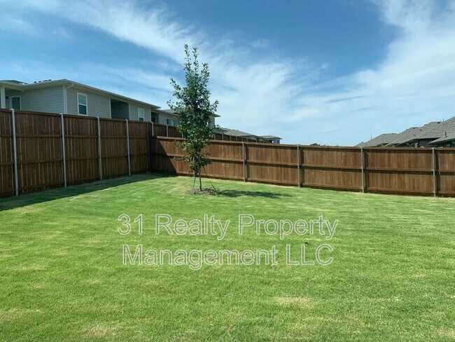 Building Photo - 3503 Brookstone Dr