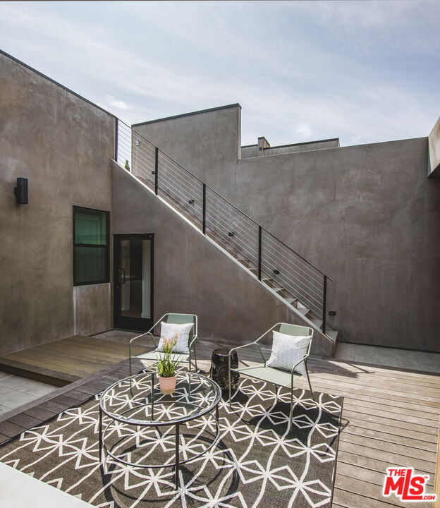 Building Photo - 12662 Rose Ave