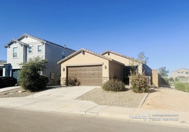 Building Photo - 40356 W Shaver Dr