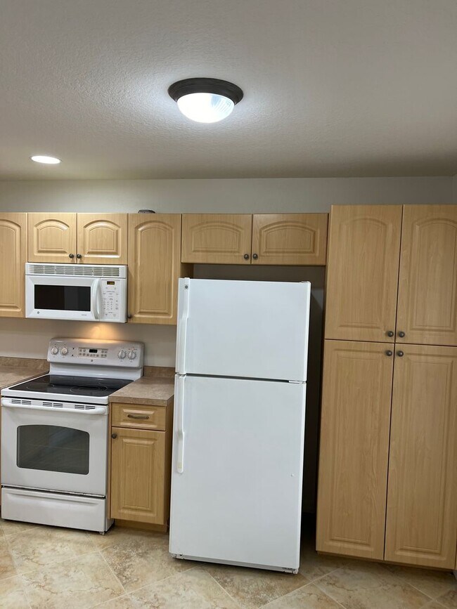 Building Photo - The Porches of Deep Creek Punta Gorda