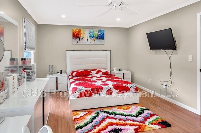 Building Photo - 22 Hickory Ct