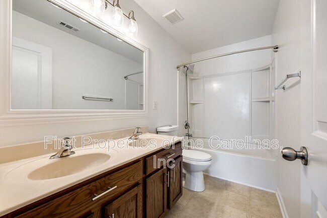 Building Photo - 16619 Broadwing Pl