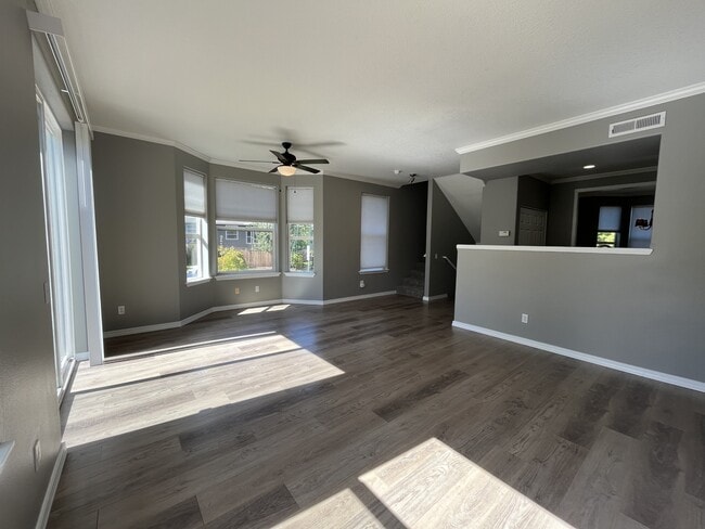 Building Photo - 13065 SW Seca Ct