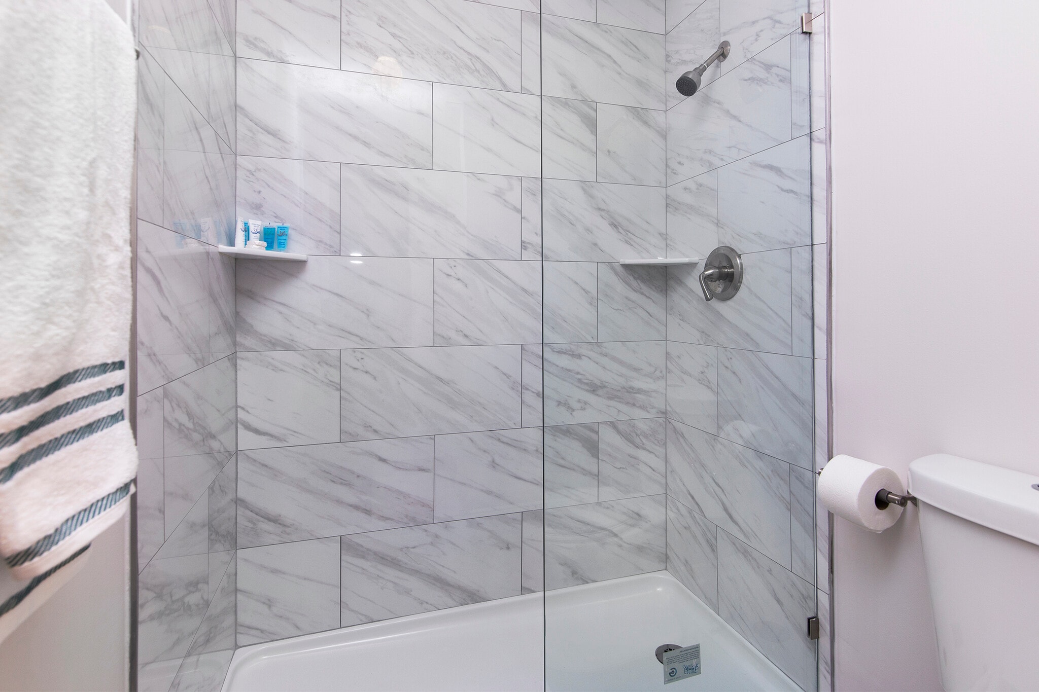 Building Photo - 212 W 10th St