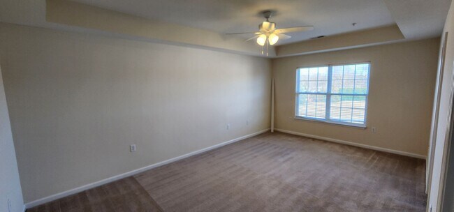 Building Photo - Great condo near Hanes Mall area, Clemmons and I40