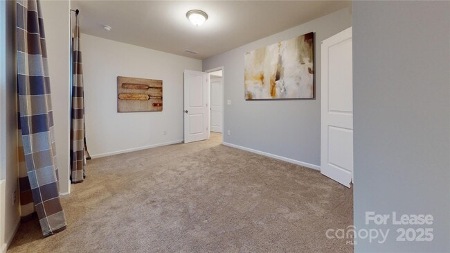 Building Photo - 2888 Yeager Dr NW