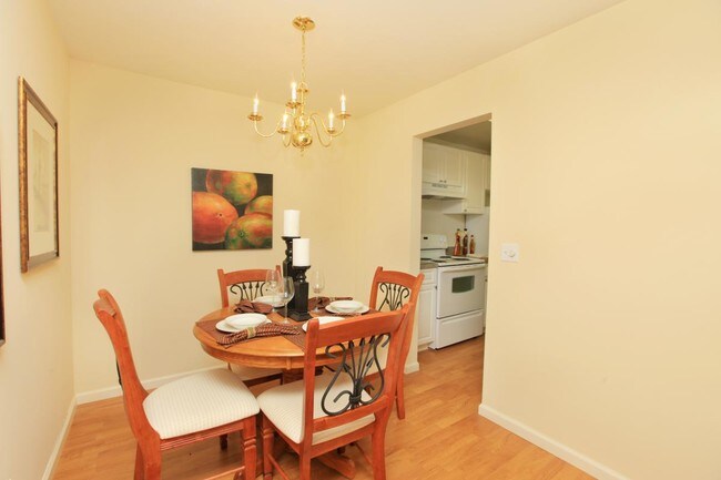Floorplan - Fox Run Apartments
