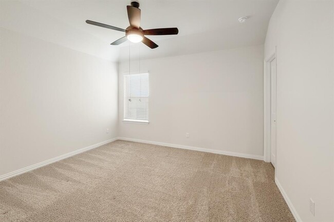 Building Photo - 1228 Calendula Trl