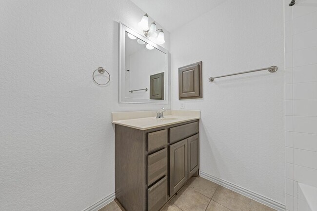 Building Photo - 9683 Shorebird Ln