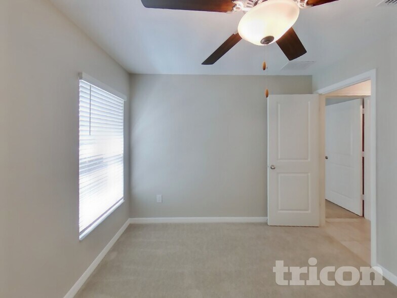 Building Photo - 17235 White Mangrove Dr