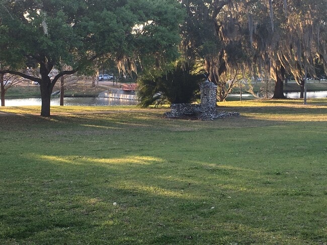 Building Photo - NOT AVAILABLE FOR SHOWING UNTIL MID MAY Home with Beautiful Tuscawilla Park as your yard.