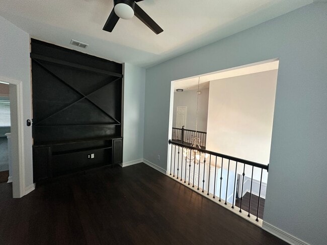 Building Photo - Tangleridge Dr  - Now available!