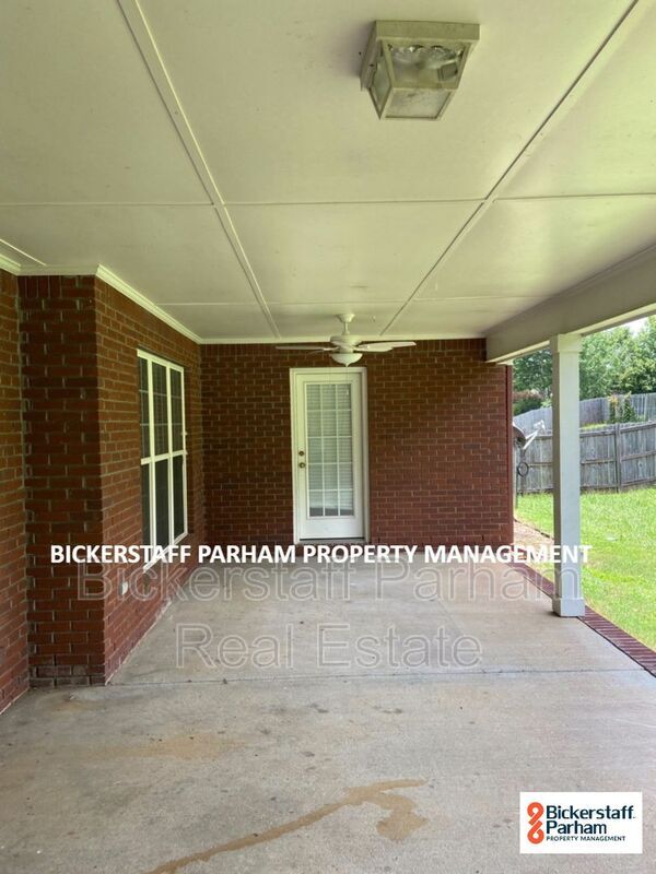 Building Photo - 1070 Watervalley Dr